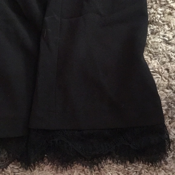 Little black dress with lace - Picture 2 of 2